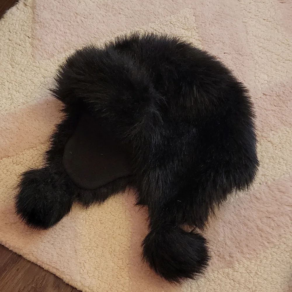 Gap kids faux fur hat size L-XL